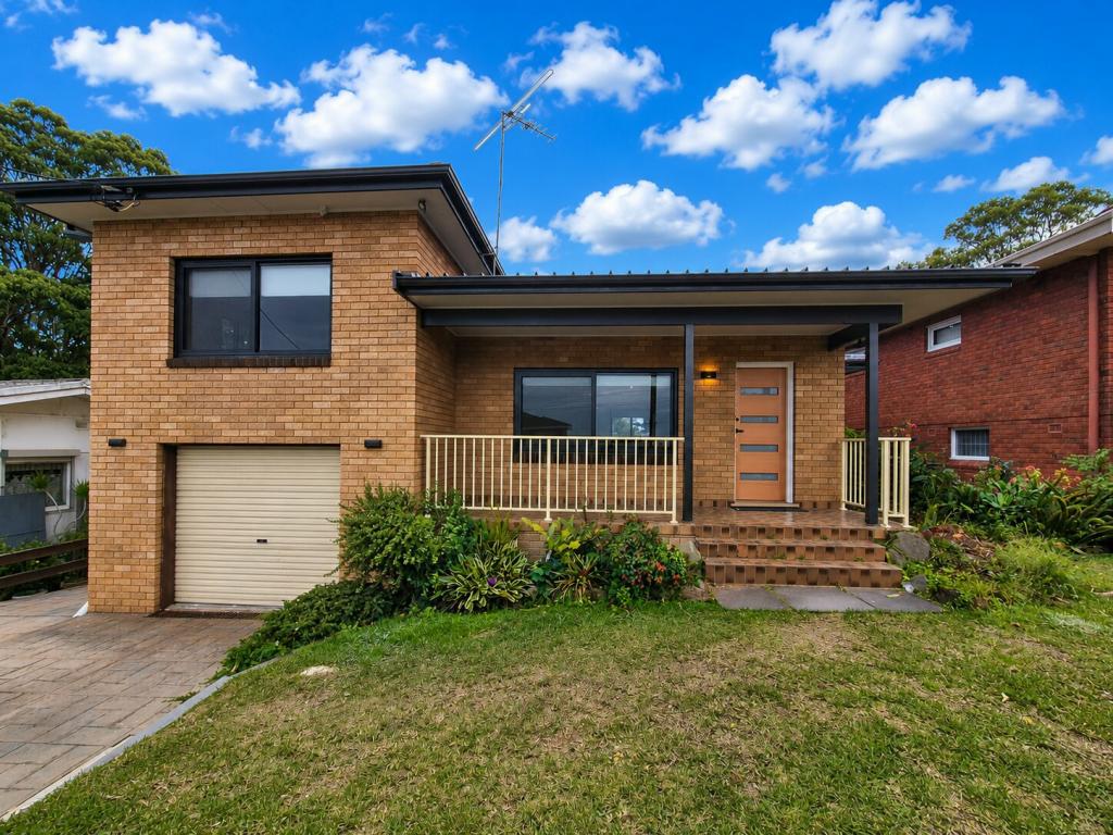 12 Bellevue Ave, Georges Hall, NSW 2198