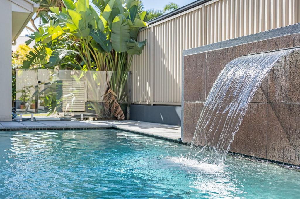 4 Freya Ct, Newport, QLD 4020