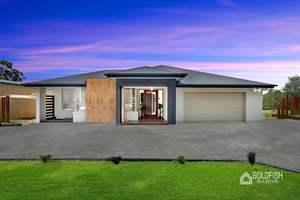 2455 SOUTH GIPPSLAND HWY, TOORADIN, VIC 3980