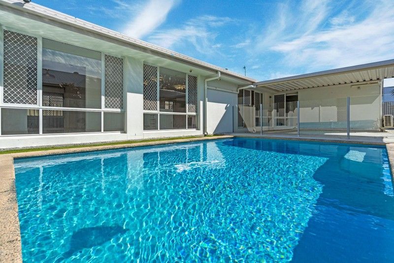 3 Casuarina Way, Helensvale, QLD 4212