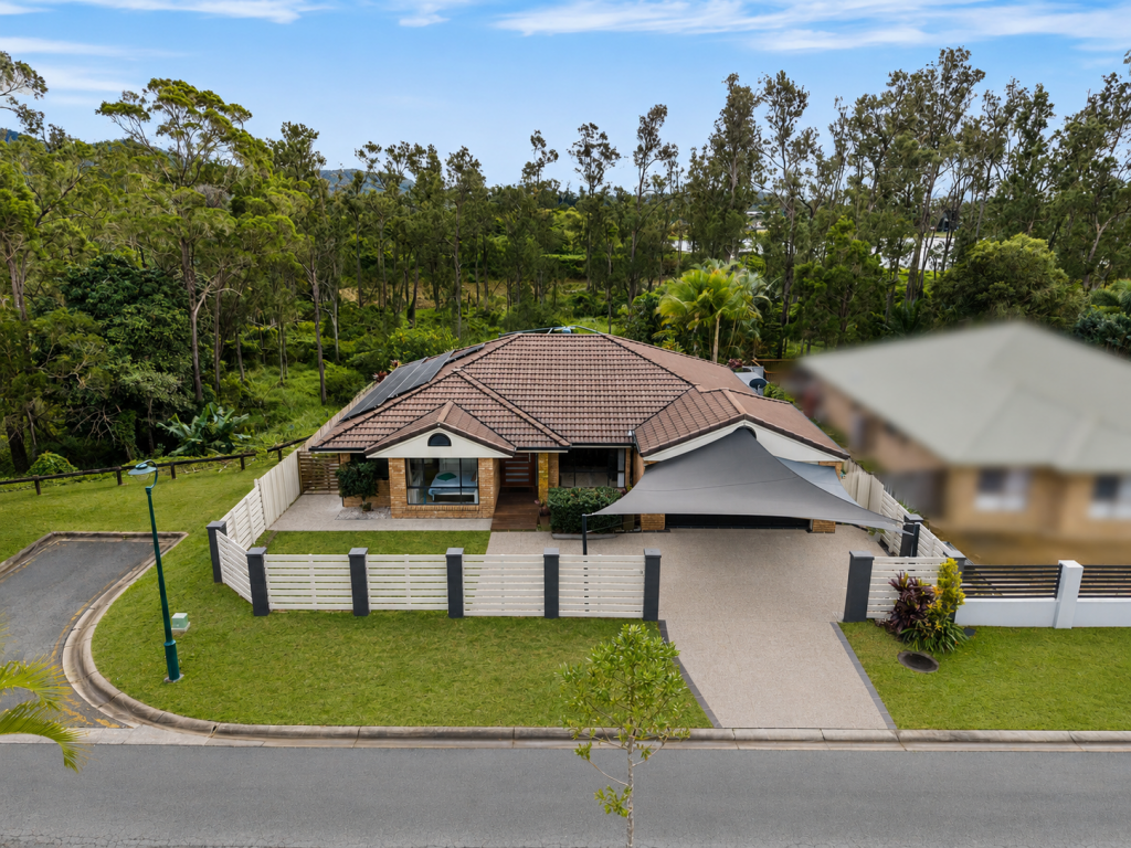 15 Waverley Park Cl, Oxenford, QLD 4210
