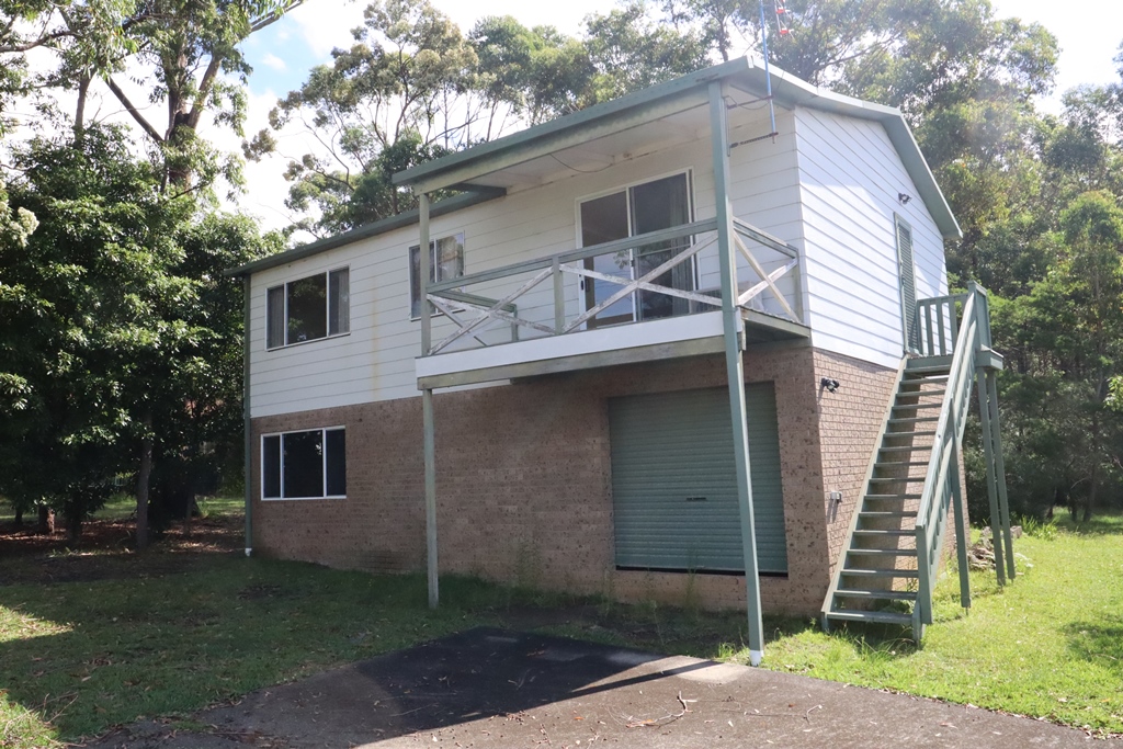 25 Suncrest Ave, Sussex Inlet, NSW 2540