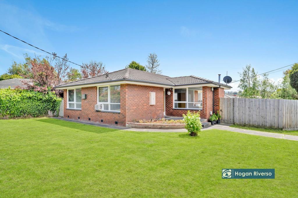 1 FALLONS WAY, BAYSWATER, VIC 3153