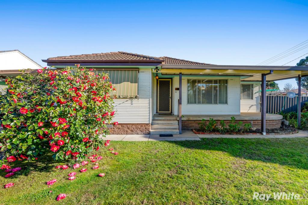 30 Cutler Ave, Kooringal, NSW 2650
