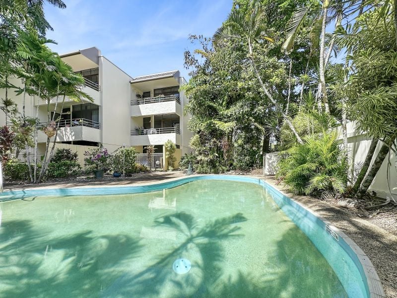 8/221 Lake St, Cairns City, QLD 4870