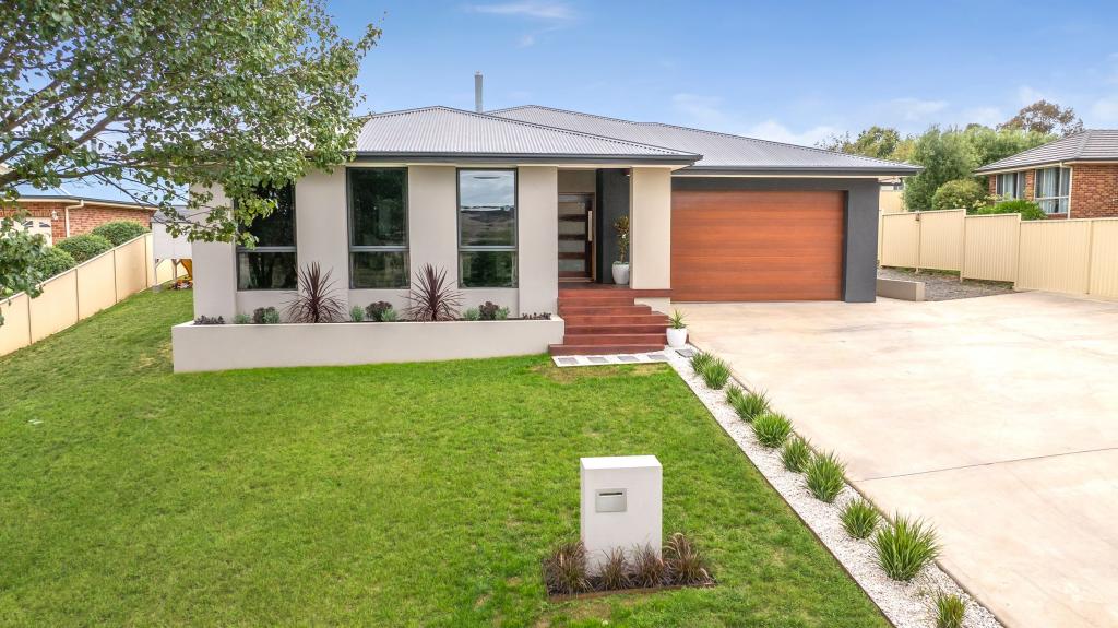6 SOMERSET PL, CROOKWELL, NSW 2583