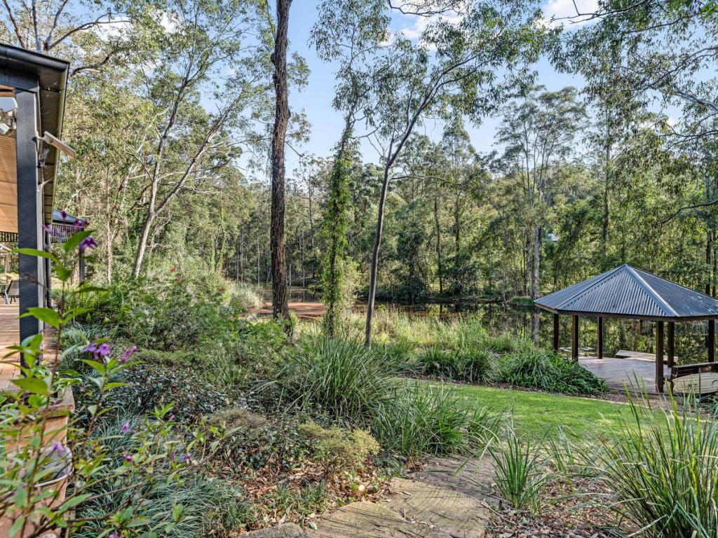 1/222 GAP CREEK RD, KENMORE HILLS, QLD 4069