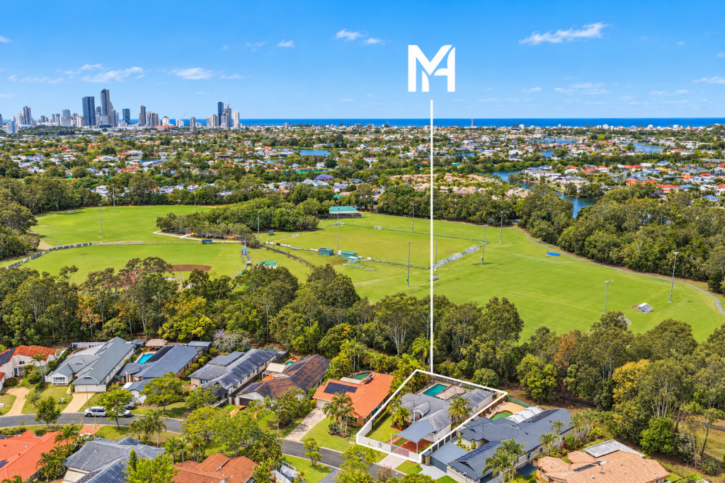 28 Brighton Cres, Robina, QLD 4226