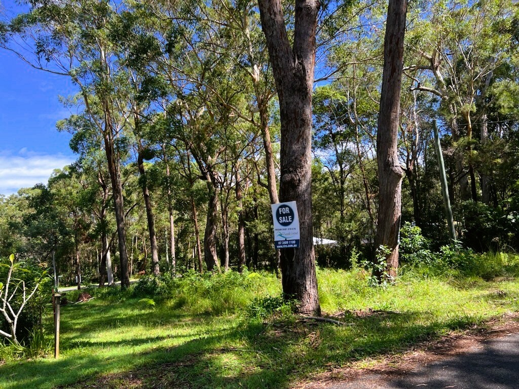 38 BRADMAN ST, RUSSELL ISLAND, QLD 4184