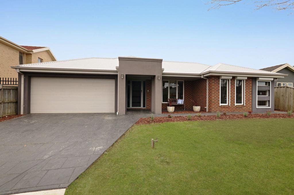 12 Sunflower Pl, Berwick, VIC 3806