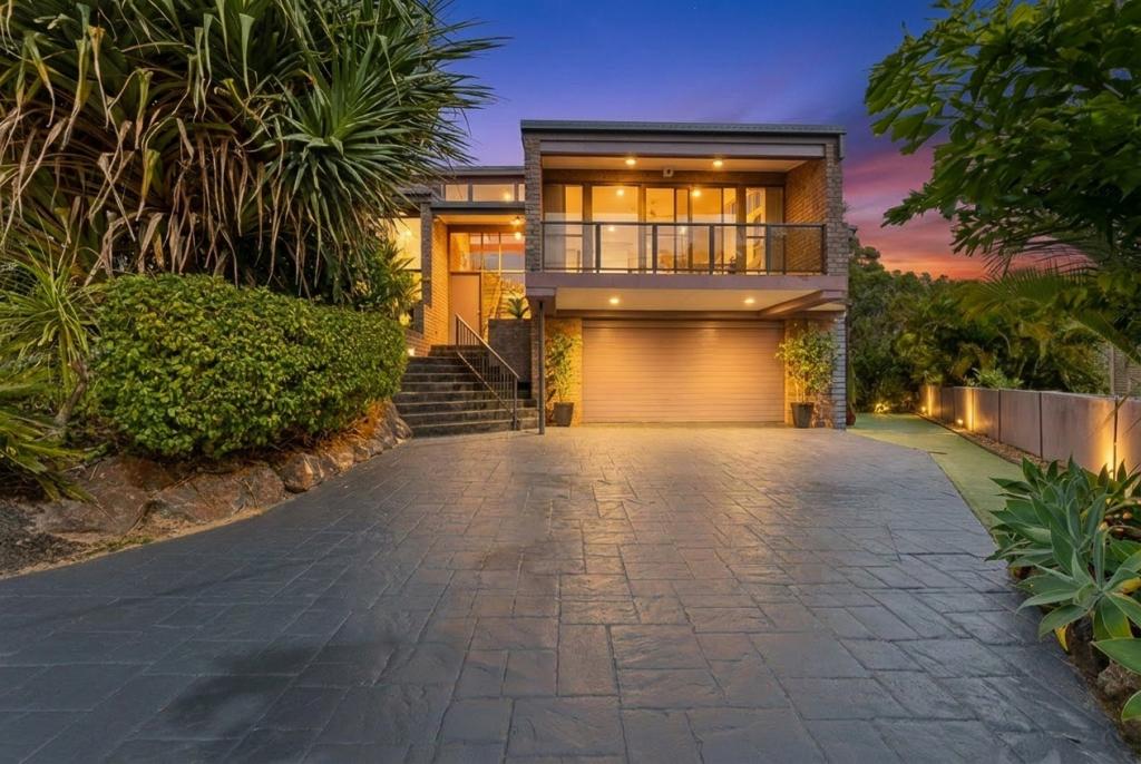 82 Cooloola Dr, Rainbow Beach, QLD 4581