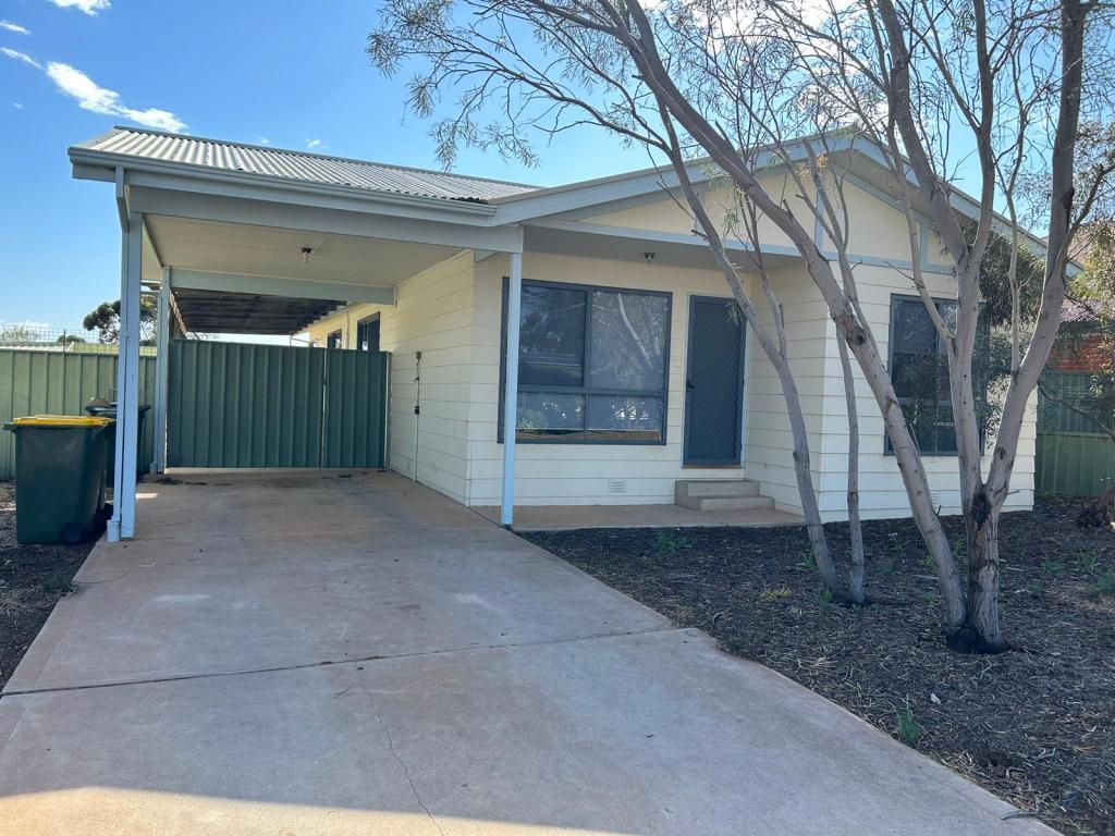 19c Maireana Cct, Roxby Downs, SA 5725