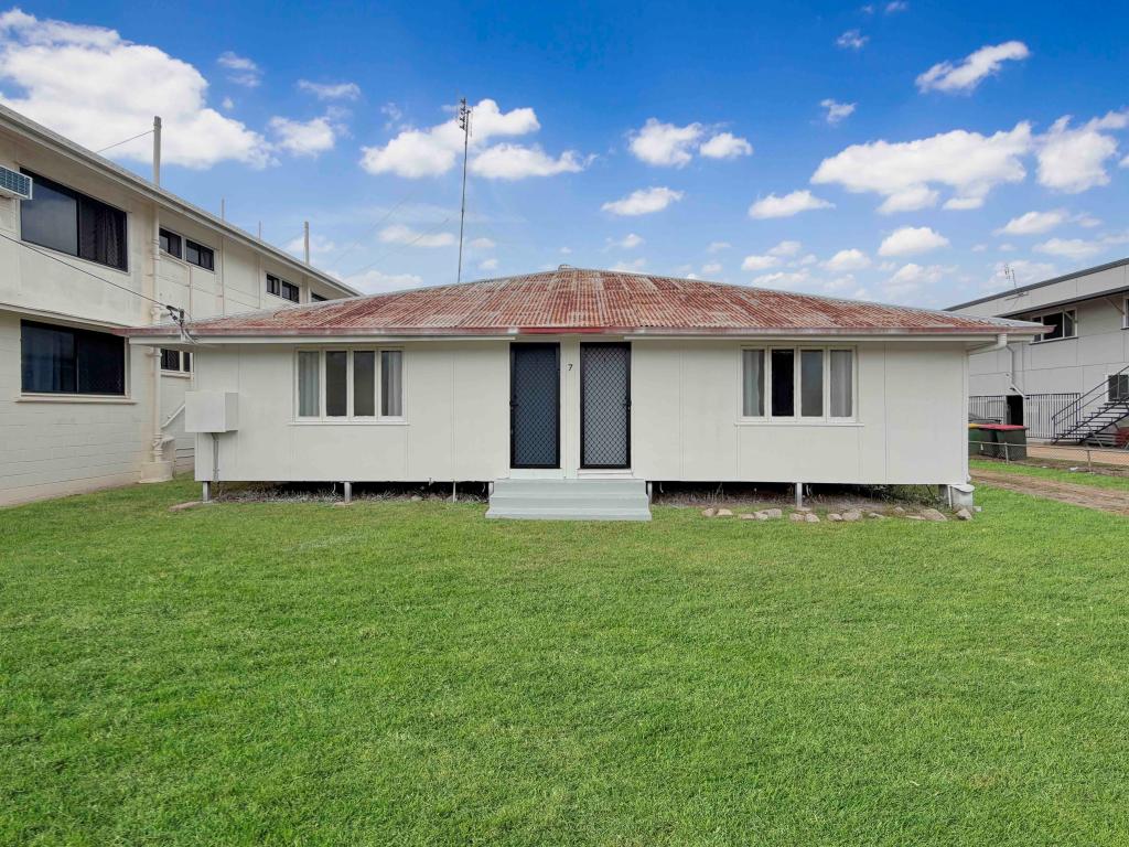 2/7 Mcilwraith St, Ingham, QLD 4850