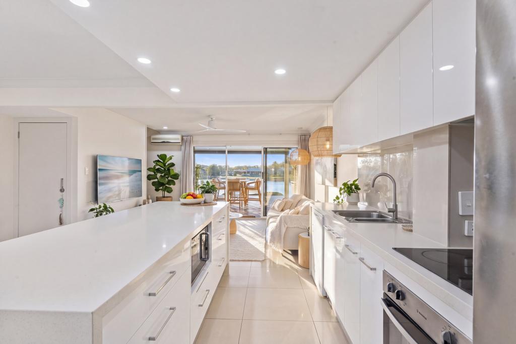 114/2-10 Coolgardie St, Elanora, QLD 4221