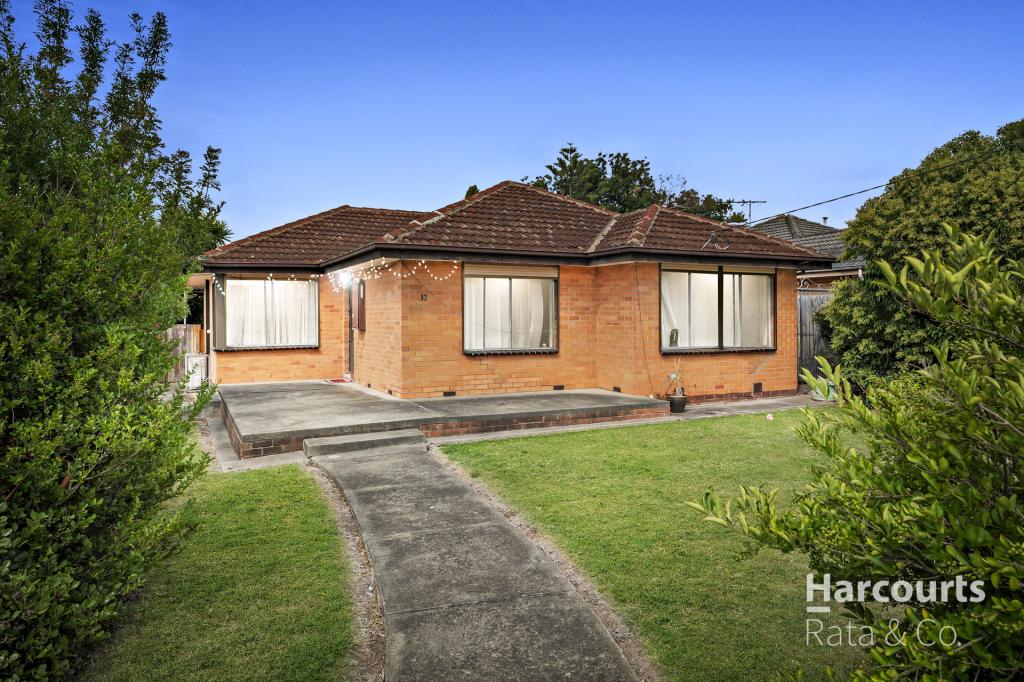 32 Darebin Dr, Thomastown, VIC 3074