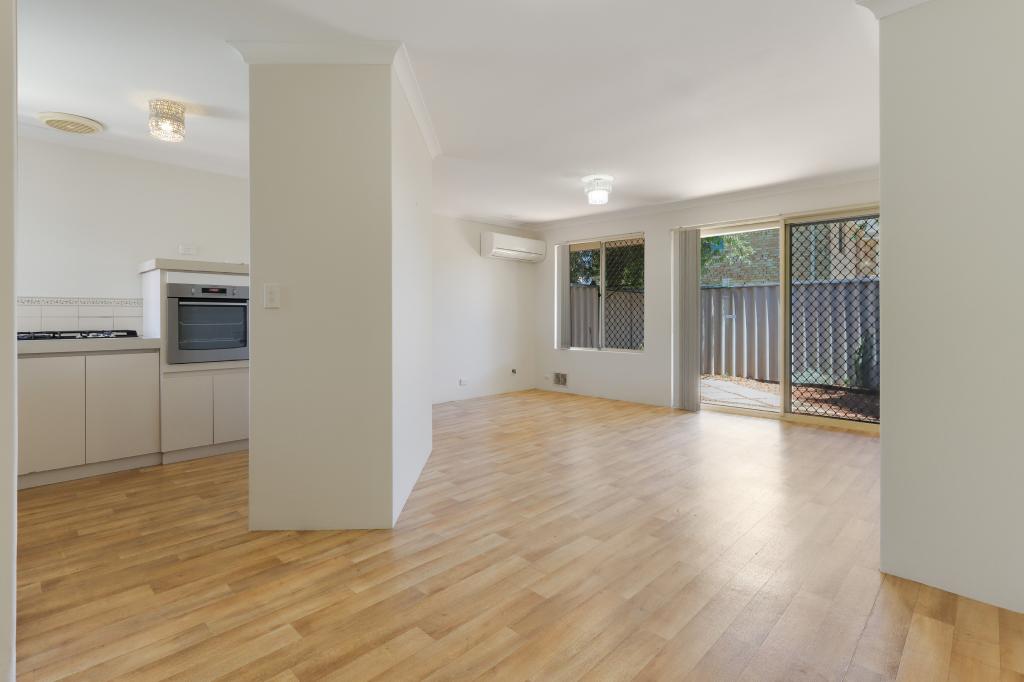 8/2 Dowling St, Rockingham, WA 6168