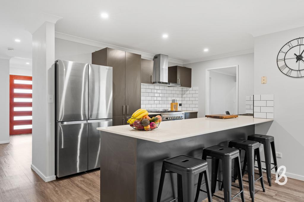 8 Polo Ave, Hunterview, NSW 2330