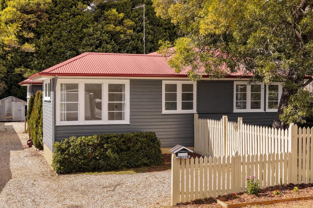 20 Lakeview Ave, Blackheath, NSW 2785