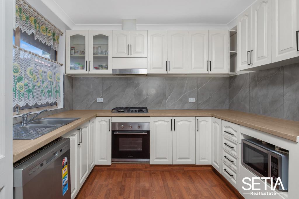 27 Woodley Cres, Glendenning, NSW 2761