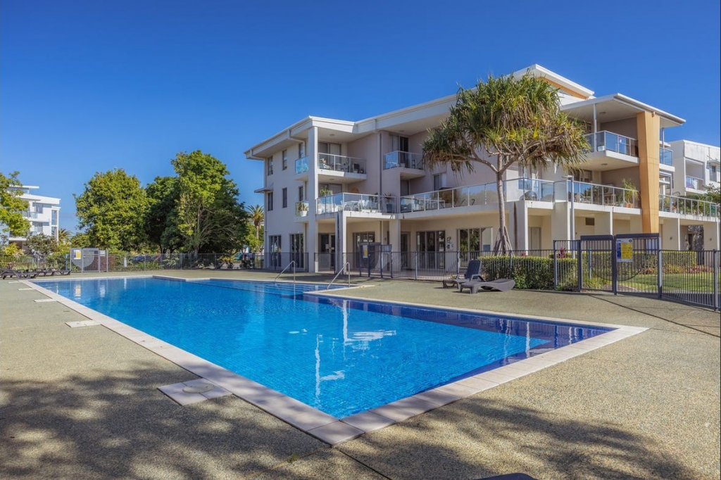 535/66 Sickle Ave, Hope Island, QLD 4212
