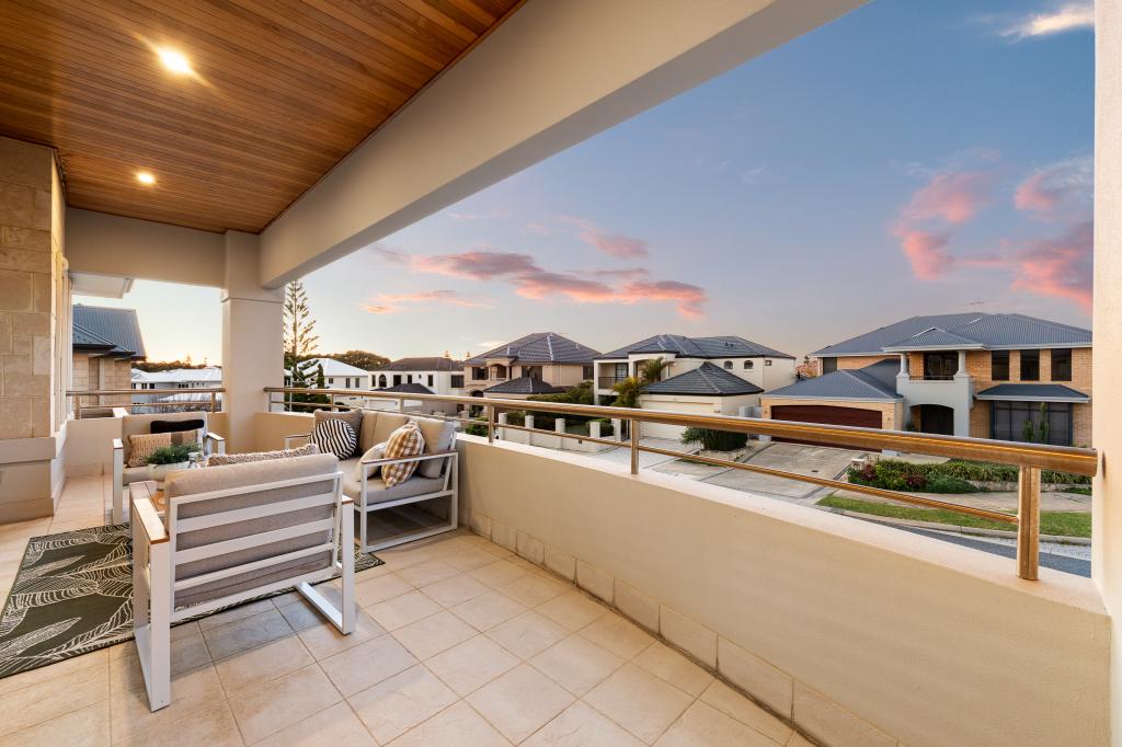 35 Mustique Cres, Hillarys, WA 6025