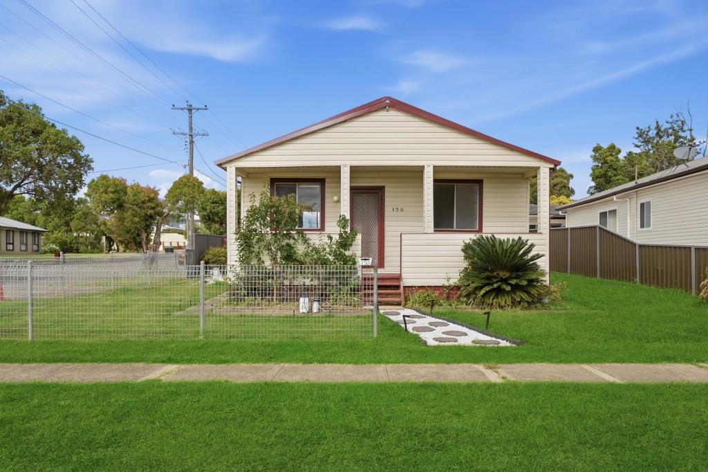 150 Oxford St, Cambridge Park, NSW 2747