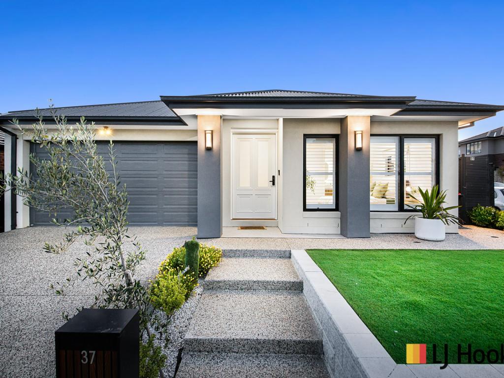 37 Touriga Cct, Sunbury, VIC 3429