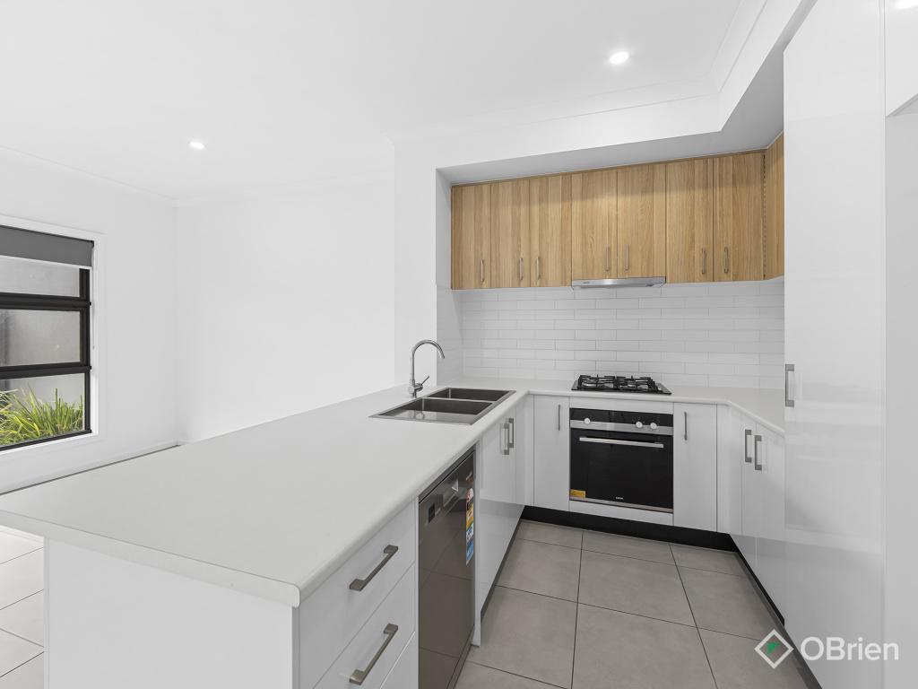 9 Gallaxus Ave, Wyndham Vale, VIC 3024