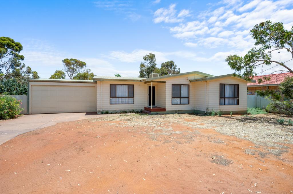 121 GRAEME ST, HANNANS, WA 6430