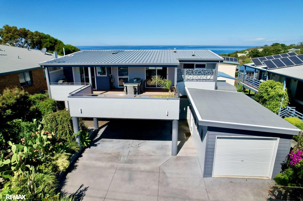 32 Lakeside Dr, Lake Tyers Beach, VIC 3909