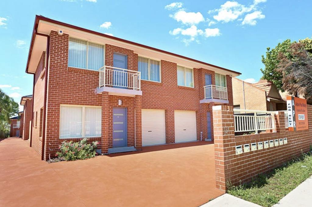 1/245 Old Windsor Rd, Old Toongabbie, NSW 2146