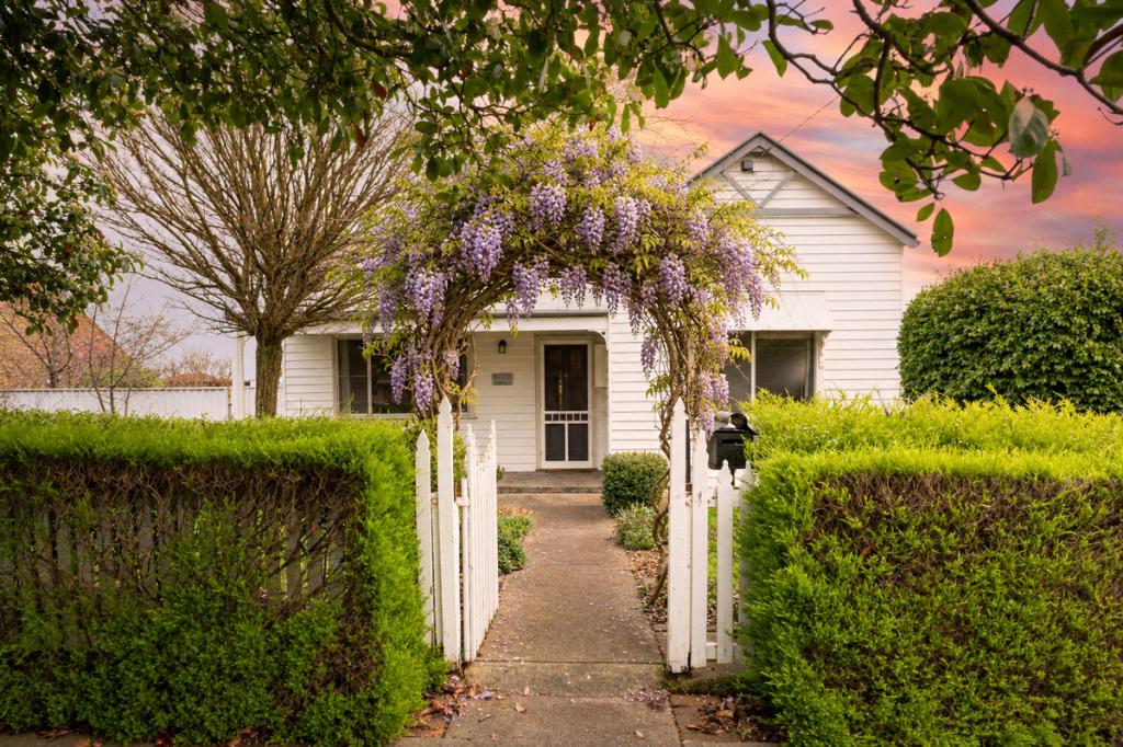28 Macpherson St, Hamilton, VIC 3300