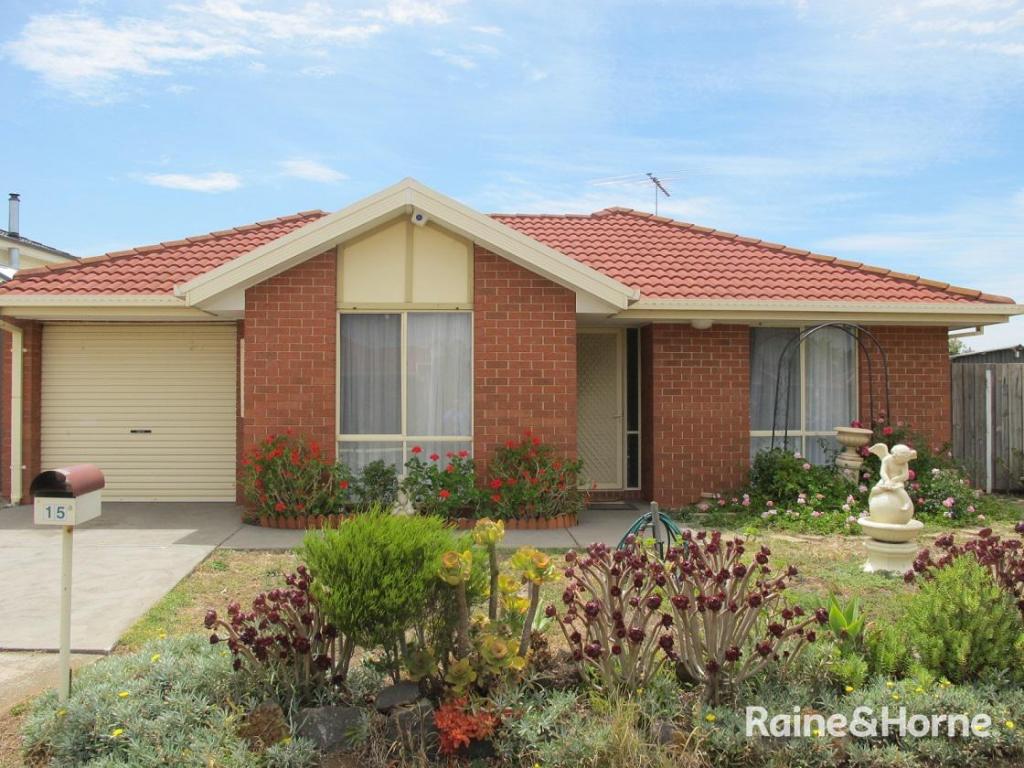 15 Santolin Dr, Hillside, VIC 3037