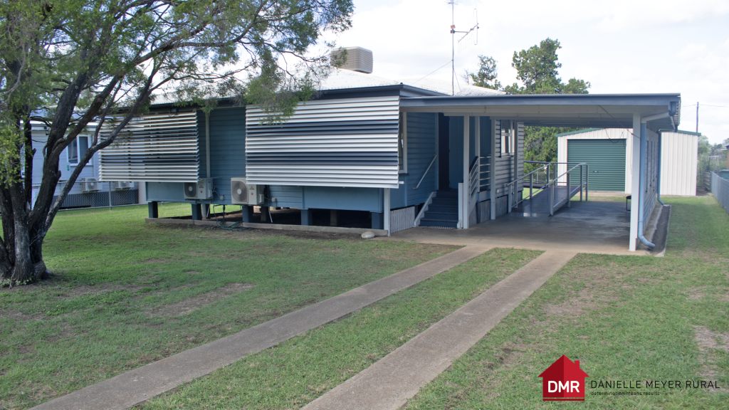 21 ELIZABETH ST, MUNDUBBERA, QLD 4626