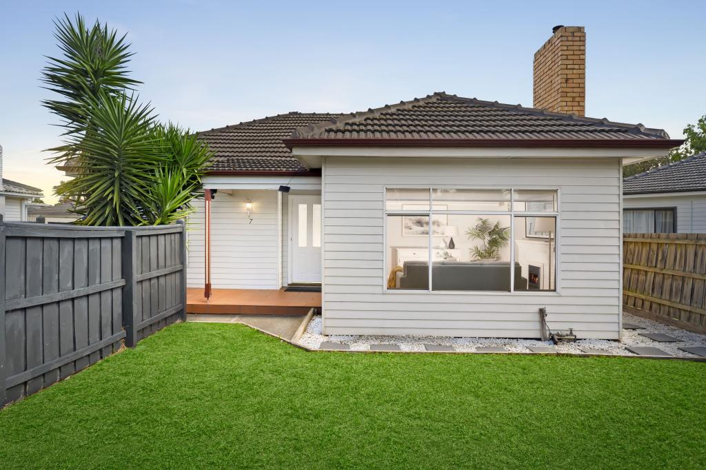1/7 Greta St, Oakleigh East, VIC 3166
