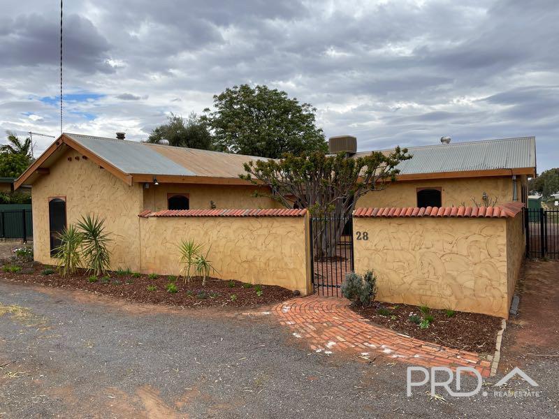 28 HENDY RD, BURONGA, NSW 2739