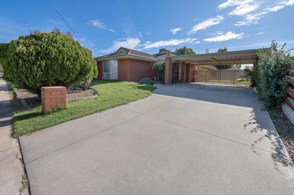 10 Parkview Dr, Swan Hill, VIC 3585