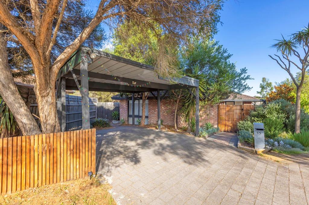 15 Yuluma Ct, Frankston, VIC 3199