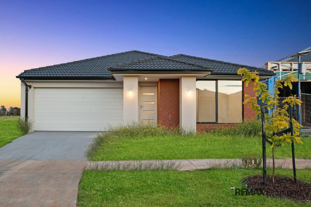 18 SALSOLA RD, ROCKBANK, VIC 3335