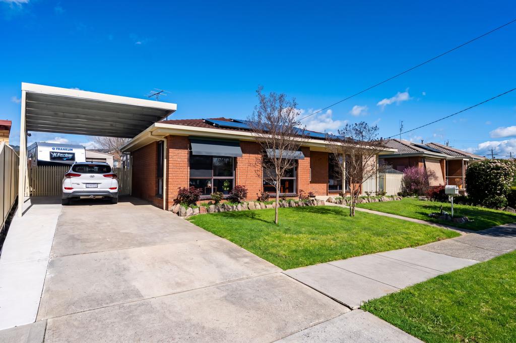 19 Lloyd St, West Wodonga, VIC 3690