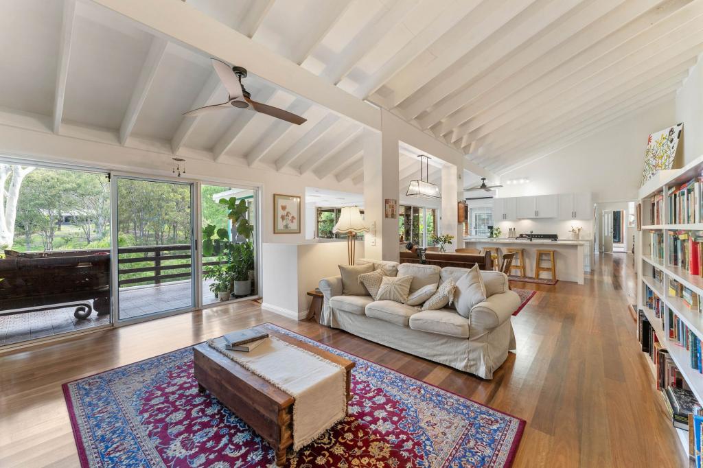 26 Uplands Ct, Tallai, QLD 4213