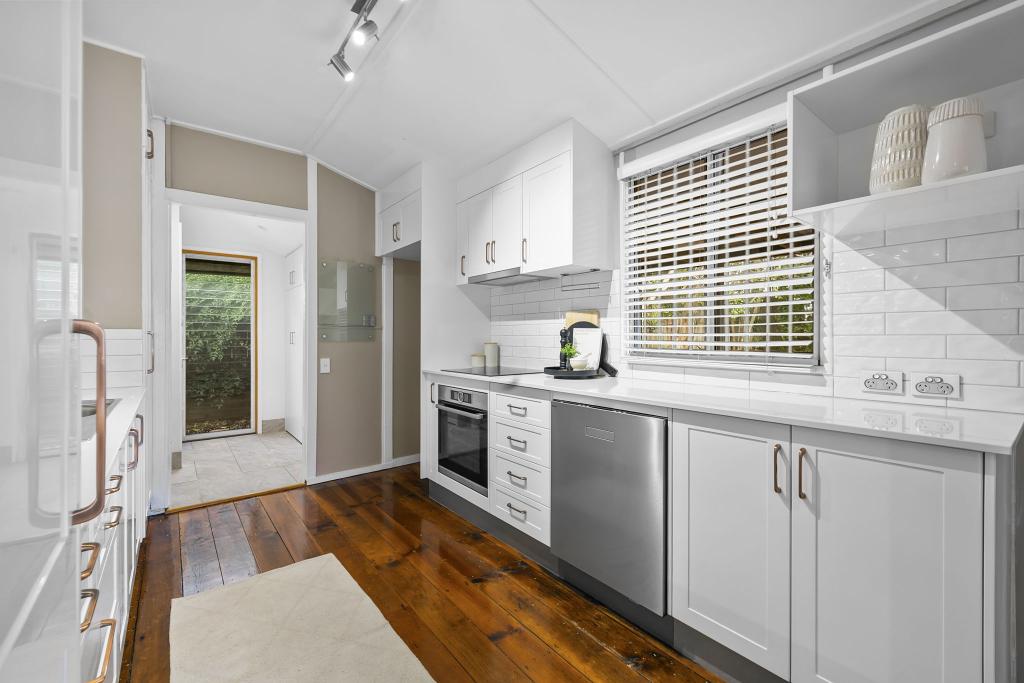 20 Willmington St, Newmarket, QLD 4051