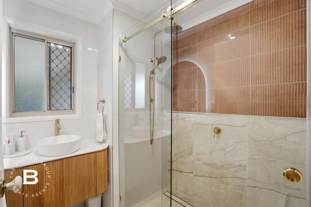 1/22 Henty Dr, Redbank Plains, QLD 4301