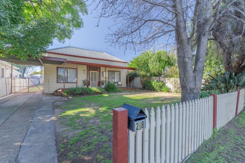 28 Sterling St, Dubbo, NSW 2830