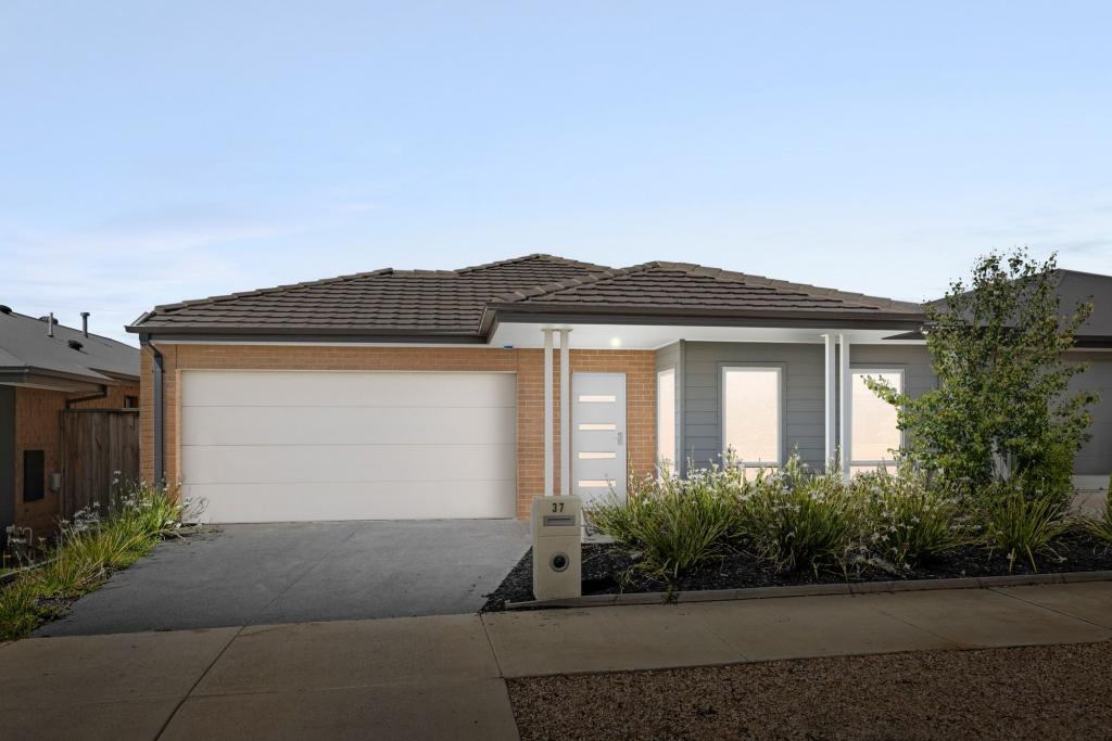 37 Flagstaff St, Armstrong Creek, VIC 3217