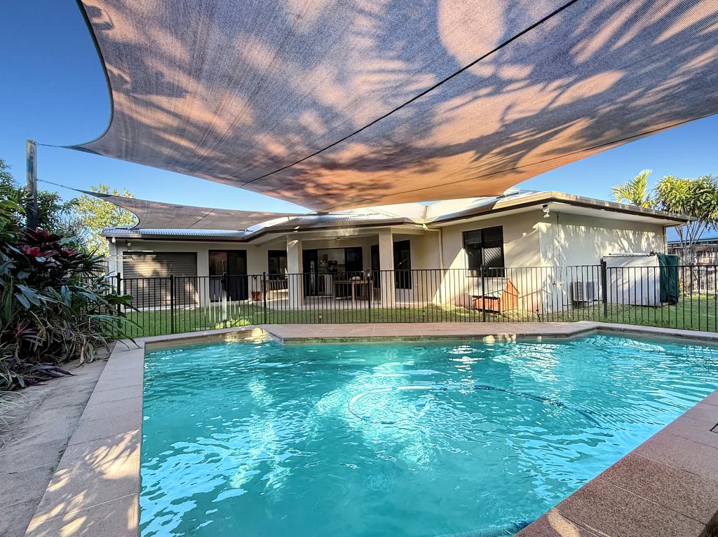 35 Holland St, Wongaling Beach, QLD 4852