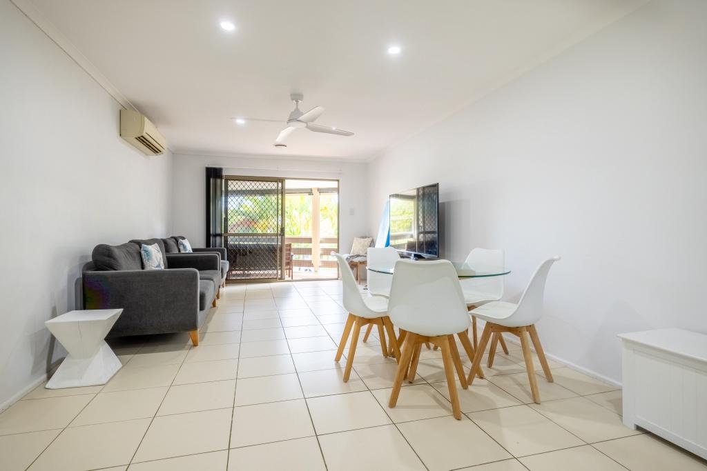 4/2 Cypress Ave, Rainbow Beach, QLD 4581