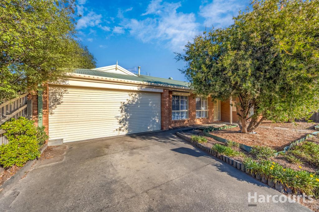 22 Jeeralang Ave, Newborough, VIC 3825