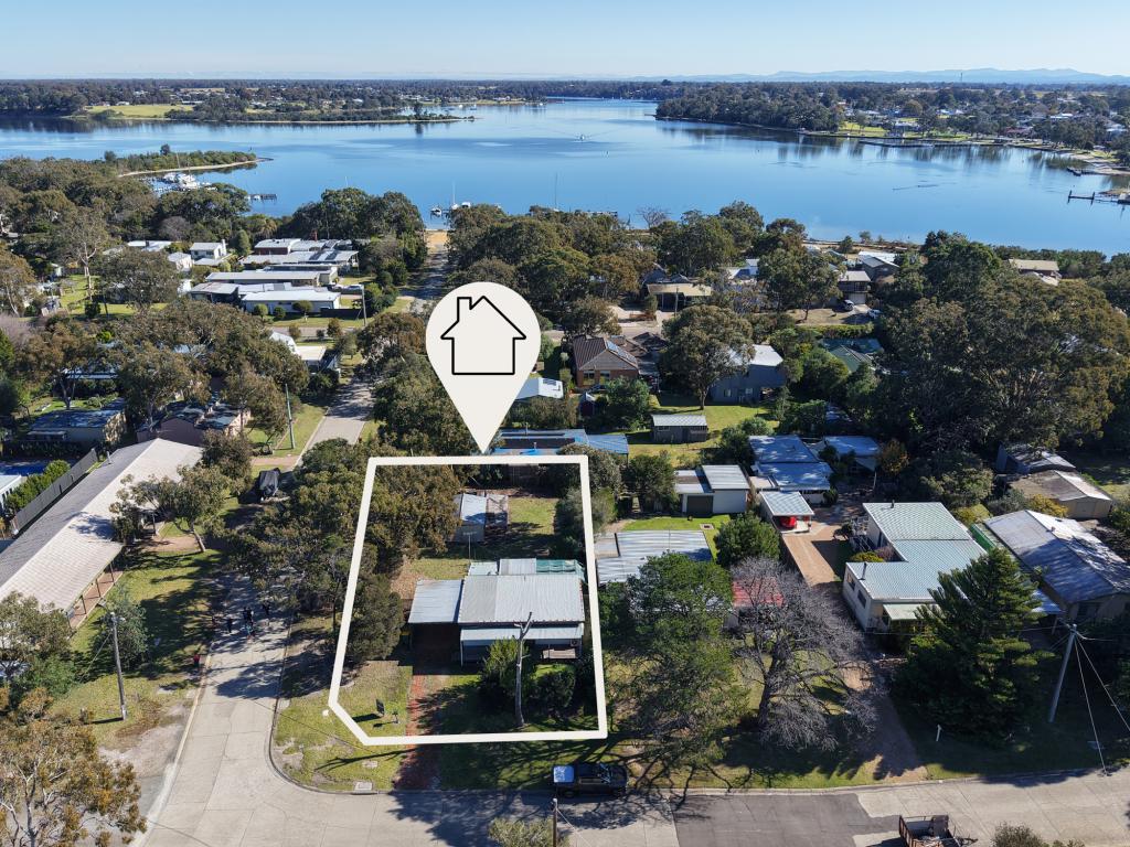 30 Sixth Ave, Raymond Island, VIC 3880