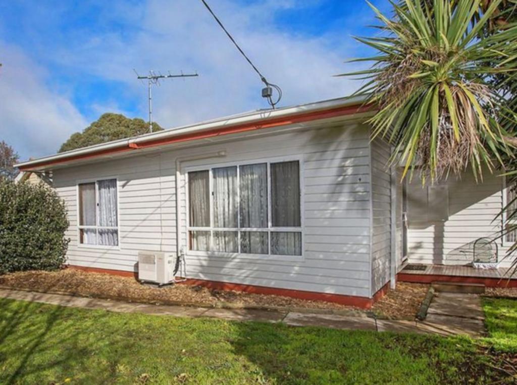 9 Kokoda Ave, Hamilton, VIC 3300